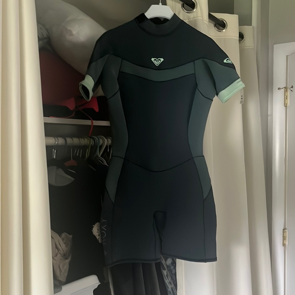 brand new Roxy wet suit size 12